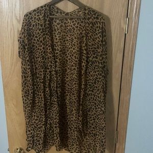 Boutique Cheetah Print Scarf Kimono